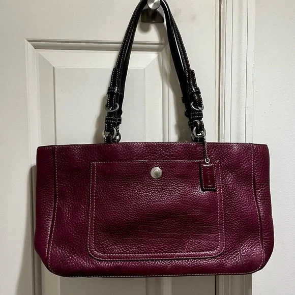 バッグ Vintage Coach Chelsea Bag Burgundy Rare Vintage Coach Chelsea bag. I thought it was Bordeaux because